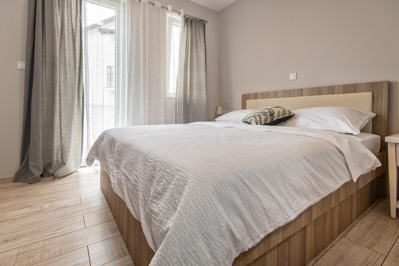 Apartments Leona ネウム エクステリア 写真