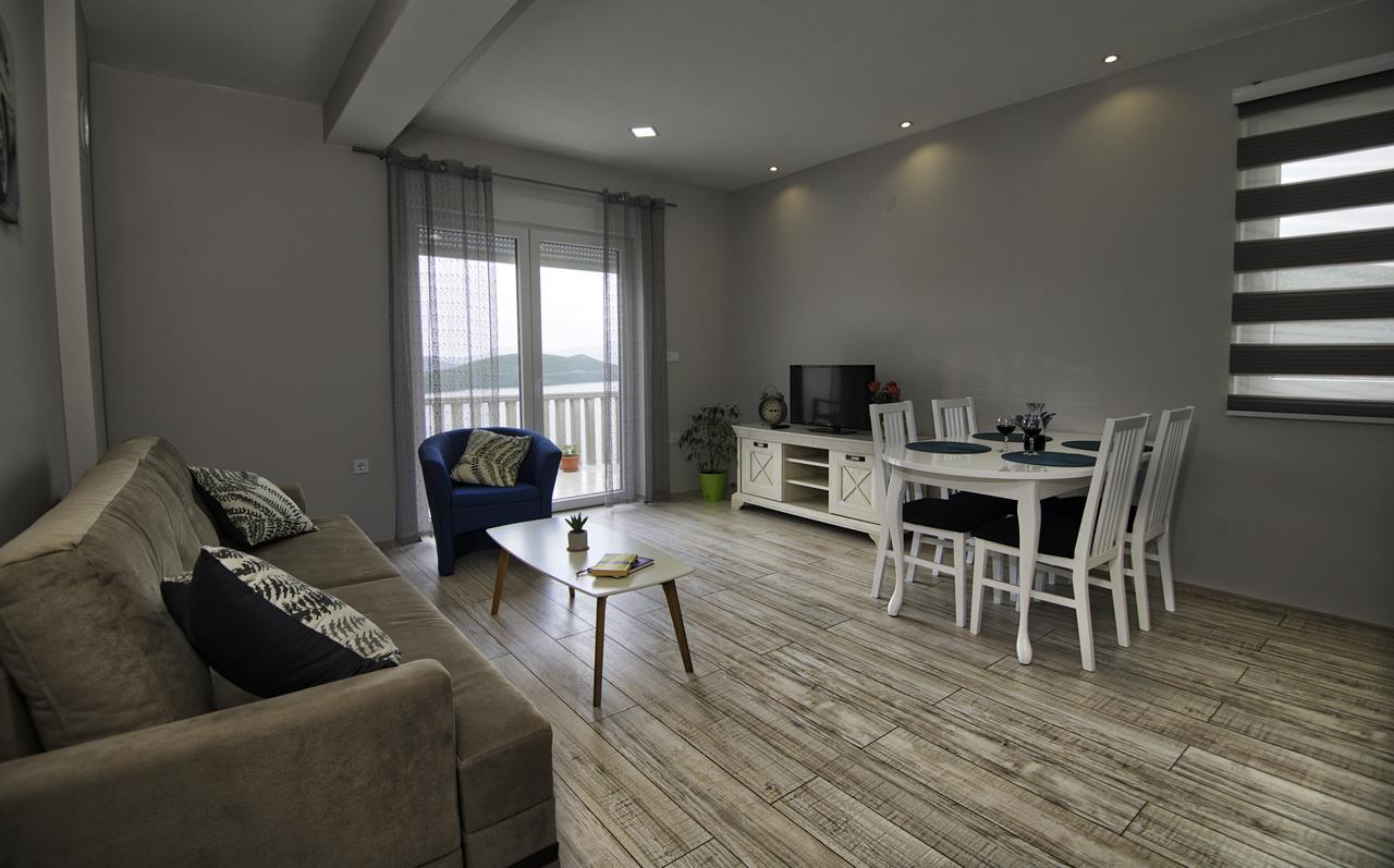 Apartments Leona ネウム エクステリア 写真