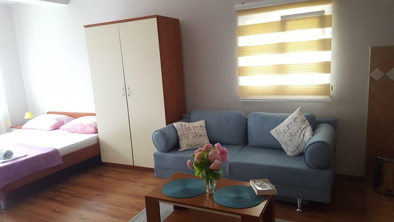 Apartments Leona ネウム エクステリア 写真