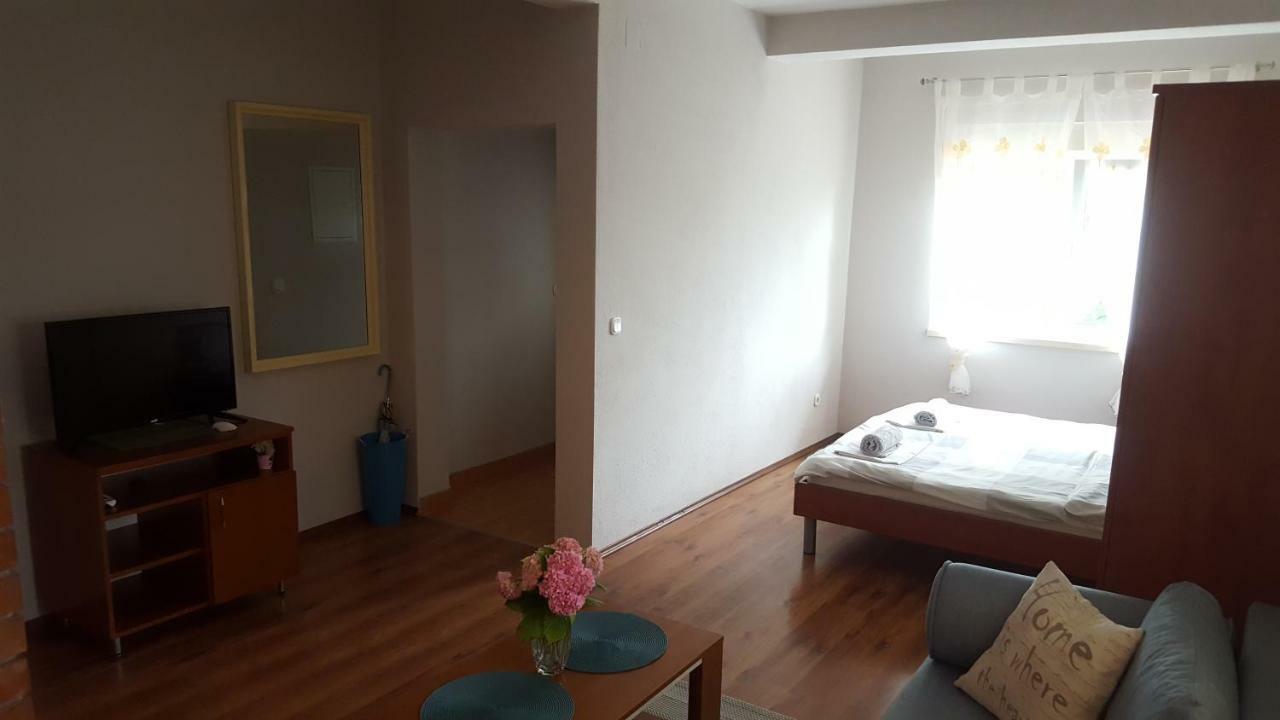 Apartments Leona ネウム エクステリア 写真